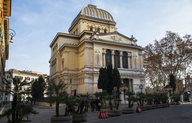 Visit Rome’s Great Synagogue, built in 1904, and the Museum of Jewish Heritage housed inside it. Continue with a tour the Jewish Ghetto in Rome, established by Pope Paul IV in 1555.