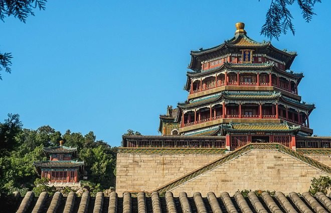 Visit Xi’an’s Summer Palace, a UNESCO World Heritage site made up of a combination of hills, pavilions, halls, palaces, temples, and bridges.