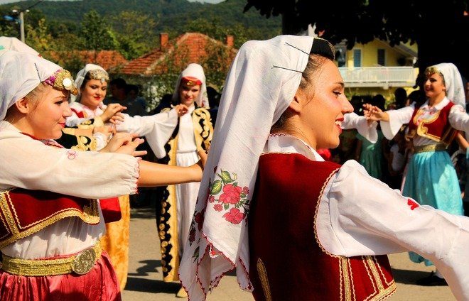 Bosnia-tradition dance