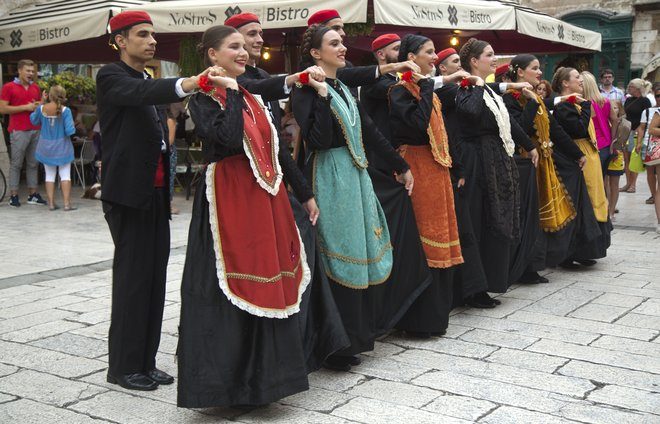 Croatia-traditional dance